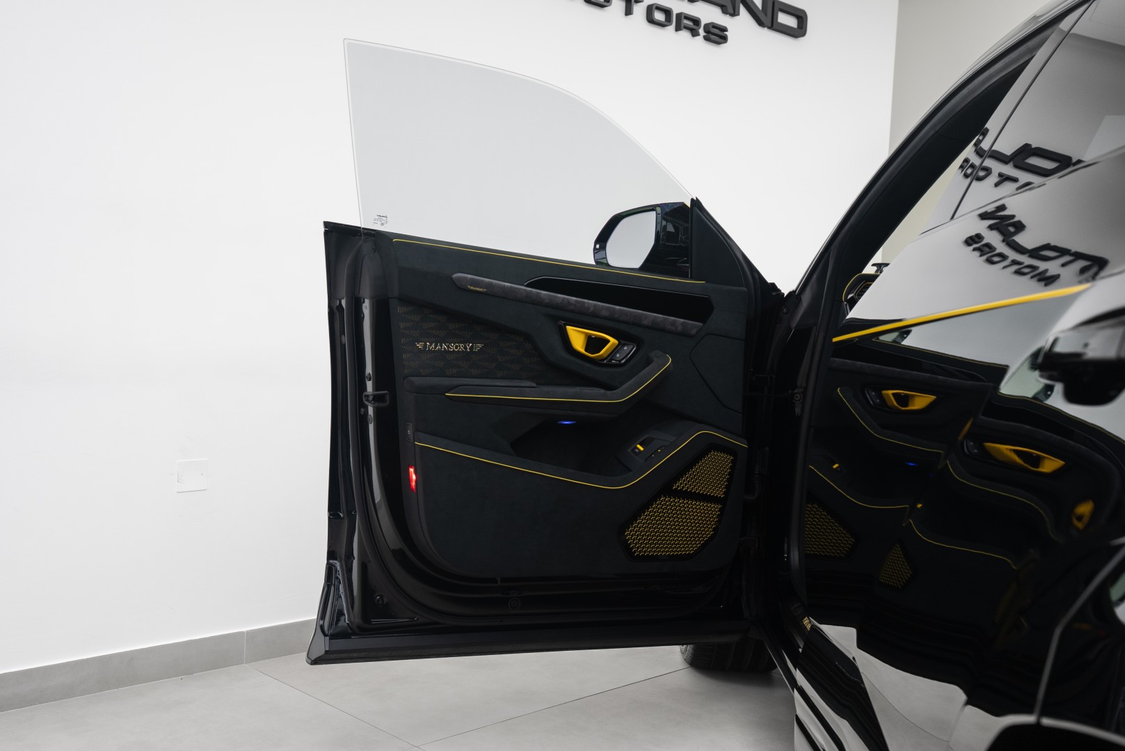 2024 LAMBORGHINI URUS BY MANSORY | VENATUS S 1 OF 9 | 900 HP